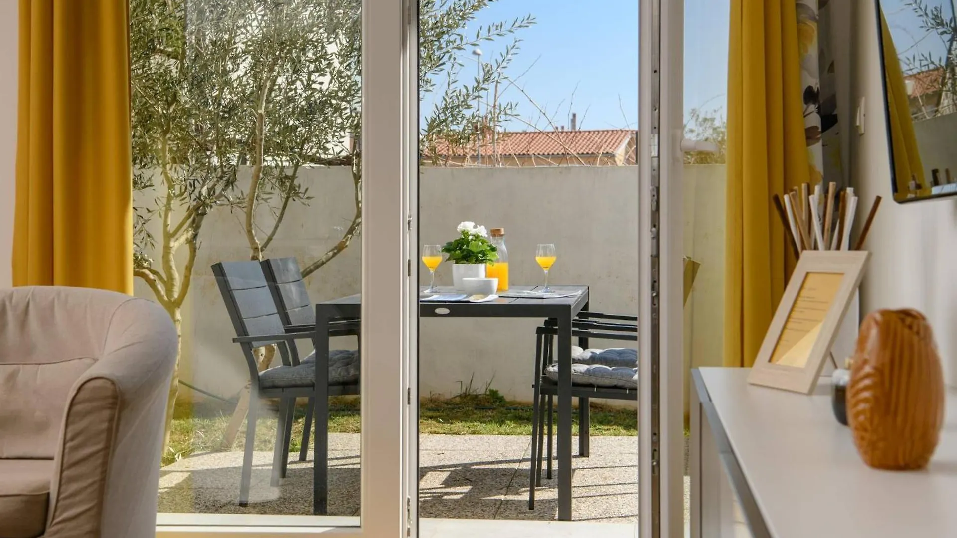 Ferienwohnung Villa Dora In Kastanjer Pula Apartment